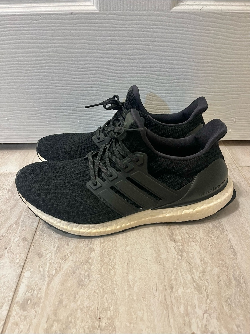 Adidas UltraBoost 4.0 Core Black White Mens 8 BB6166
